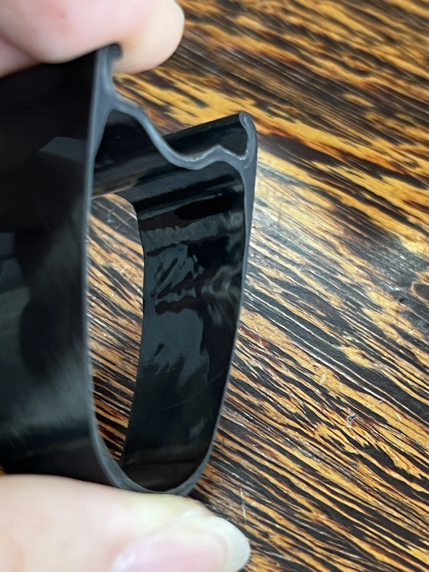 闪电的内壁还是做的不错的 平滑度做的很不