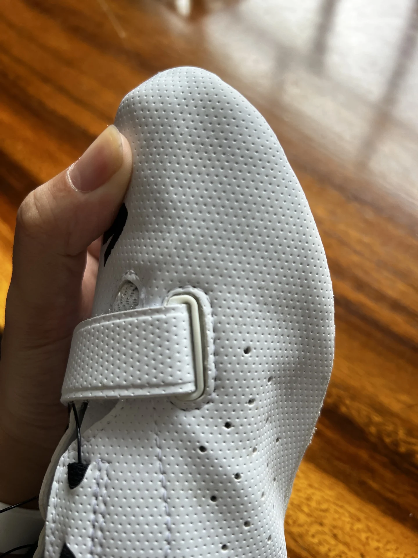 顺路跟朋友来鞋厂看到了一些有意思的东西