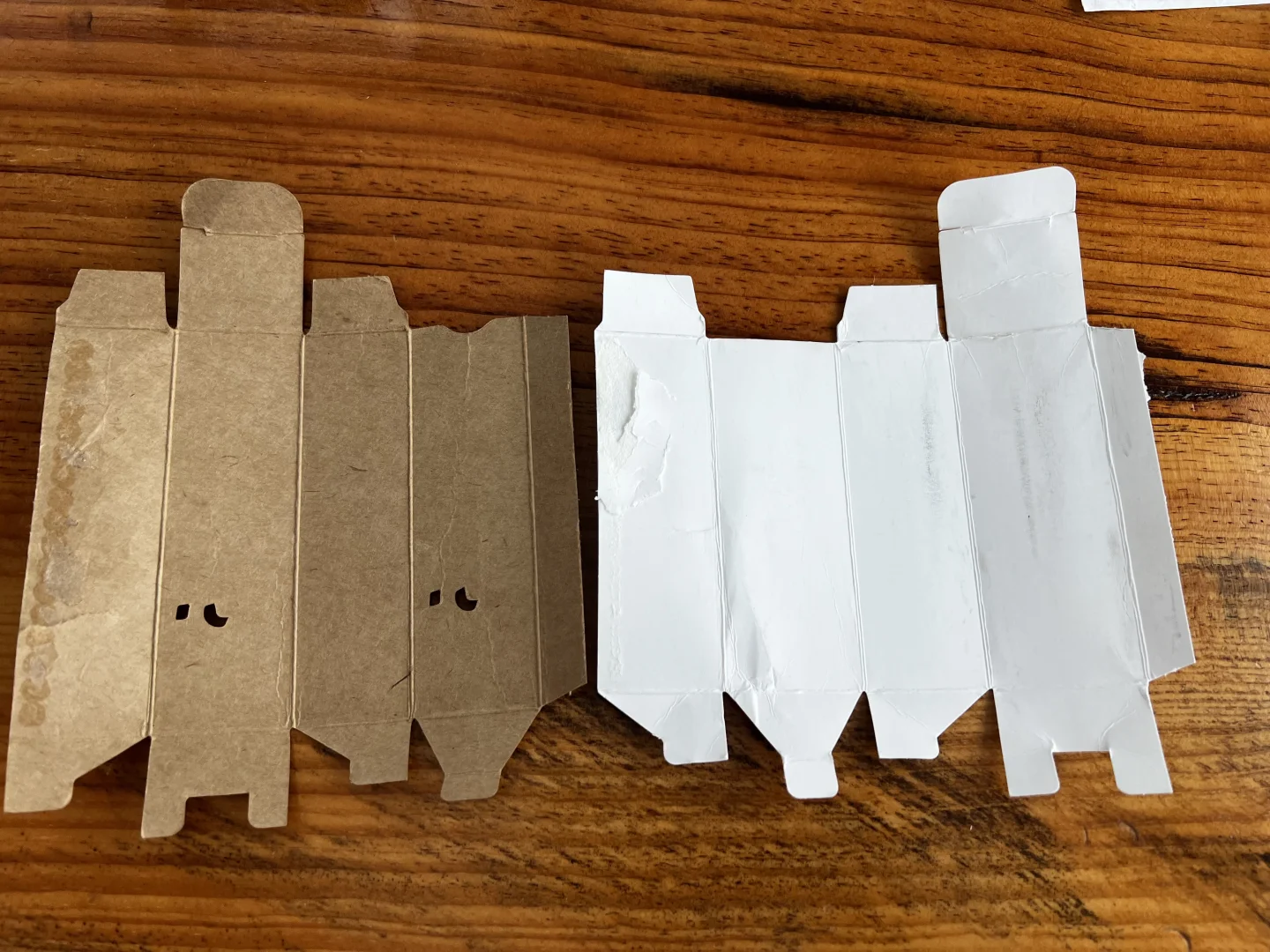 同样的包装样式，价格差十倍