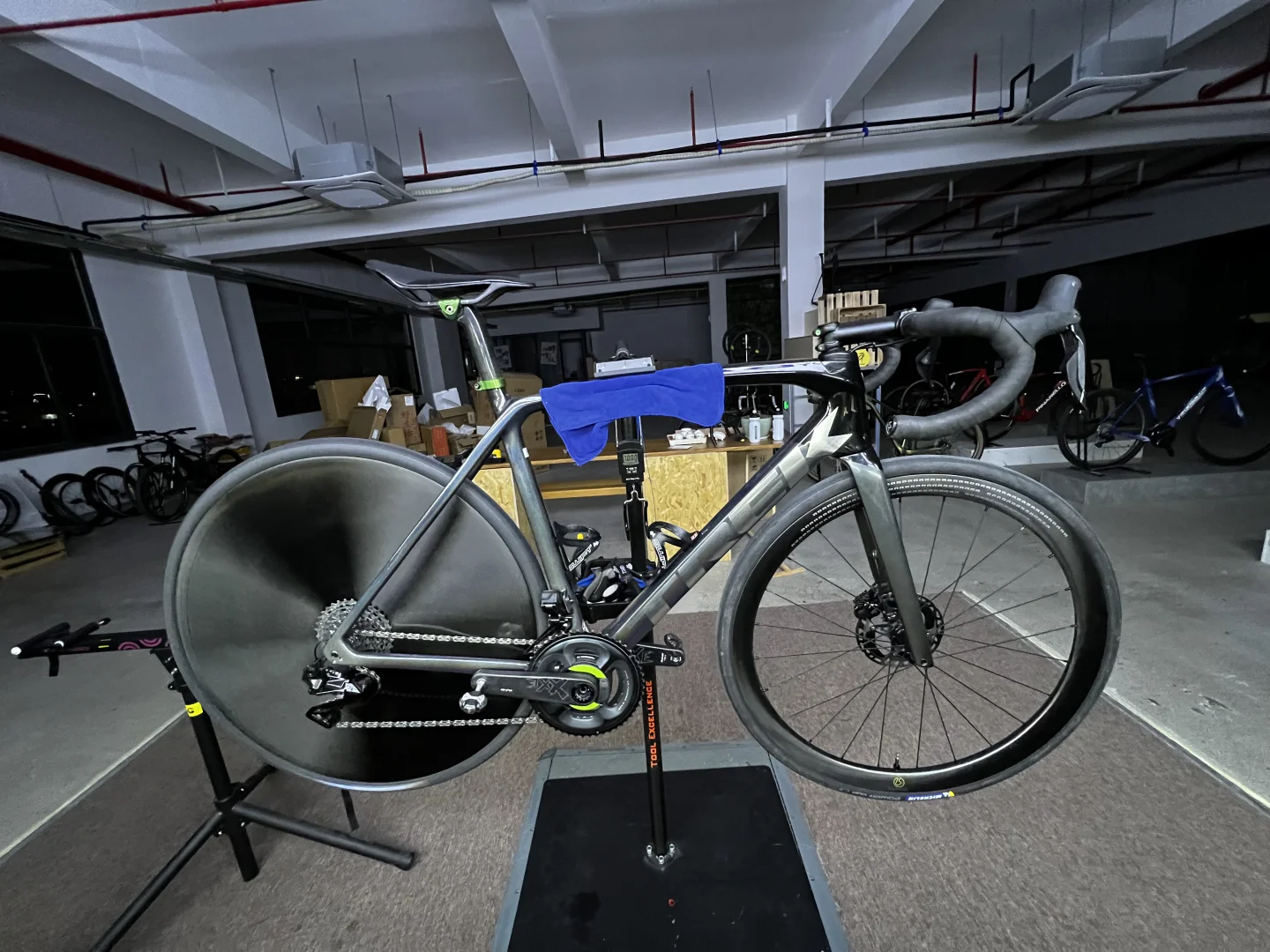 明天打铁，临时找个轮子用