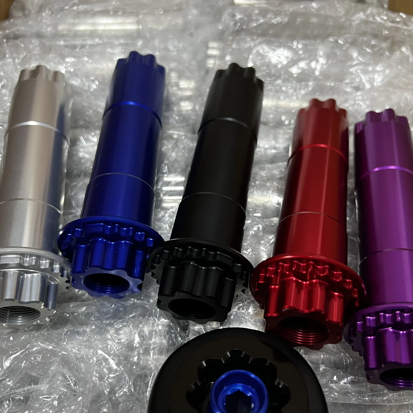 做了120只碳曲柄给国外客户